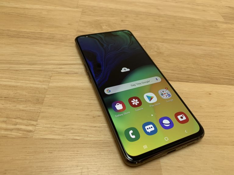 Galaxy A80 Özellikleri ile Büyük İlgi Gördü